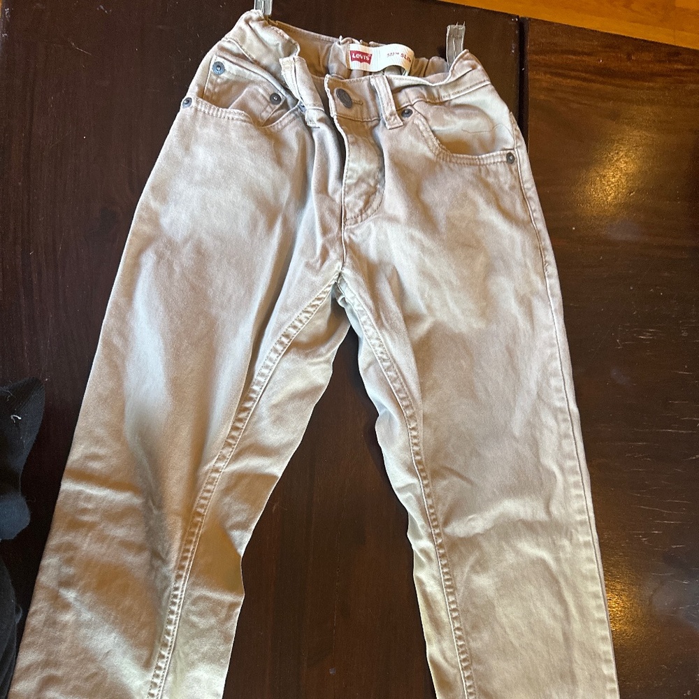 Boys Levi’s 511 slim jeans in dark khaki